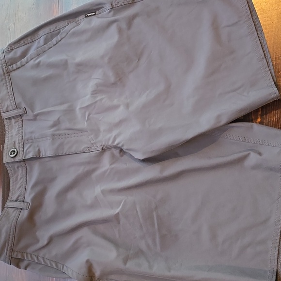 O'Neill Men's Gray Flat Front Shorts Hybrid - Picture 1 of 5